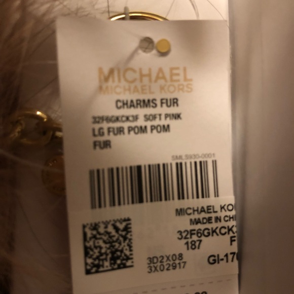 Michael Kors large fur Pom Pom keychain/bag charm - Picture 2 of 4